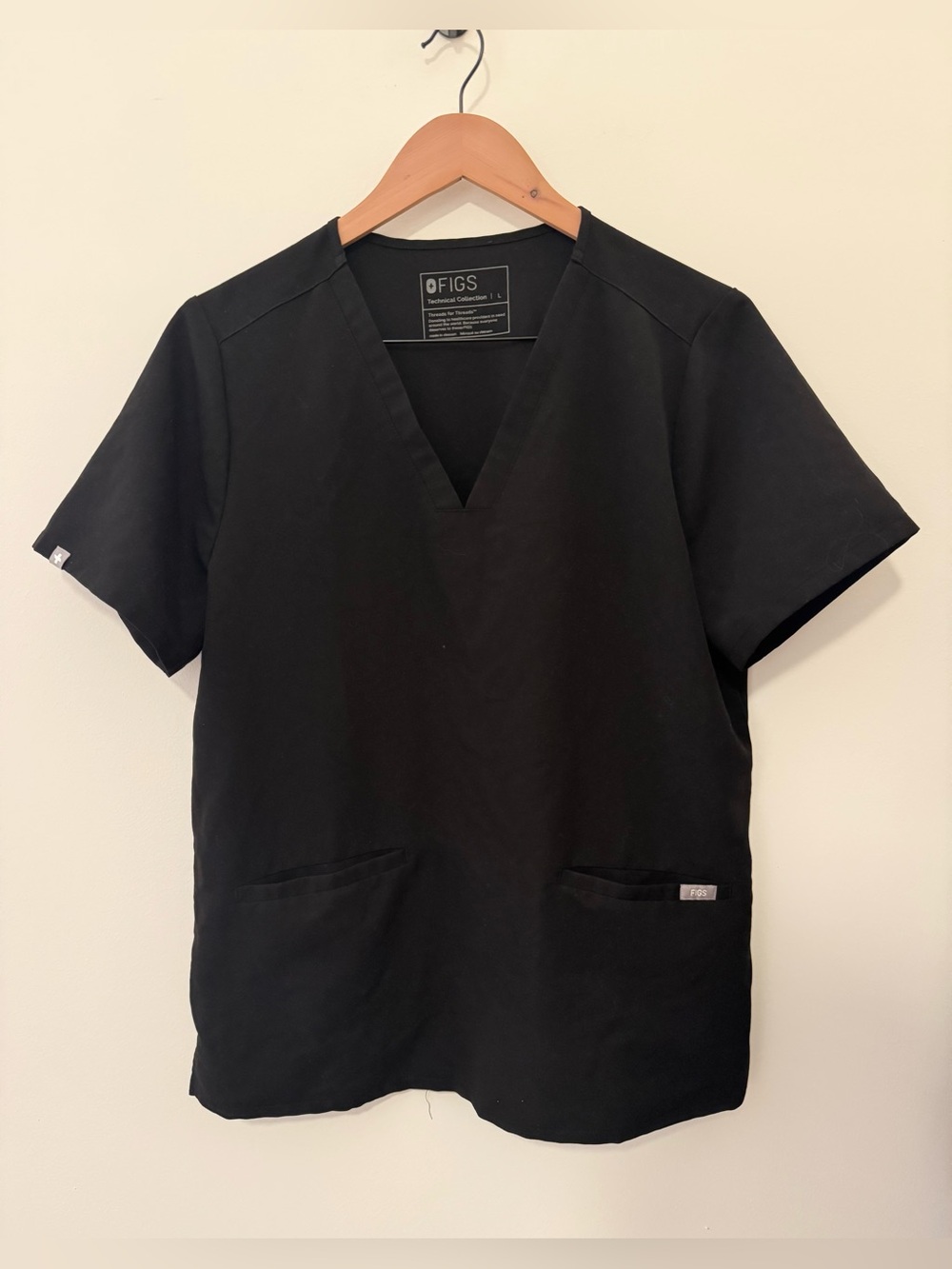 FIGS Casma Three Pocket Scrub Top Black Women’s Size Large L